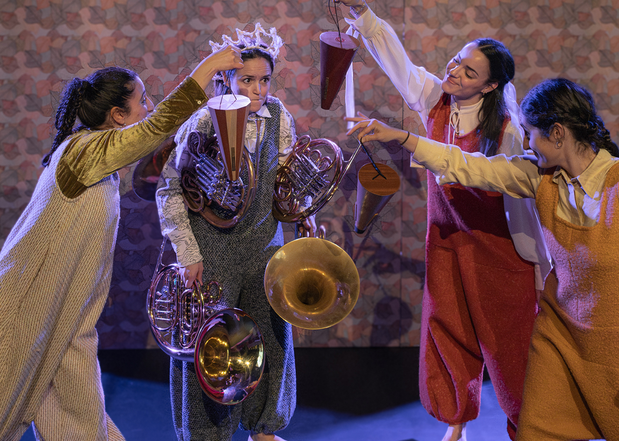 15102024 Catro Cores (1)