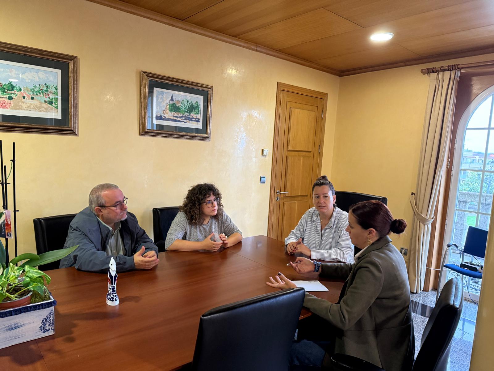 18-10-24_Reunión USC exhumación 2