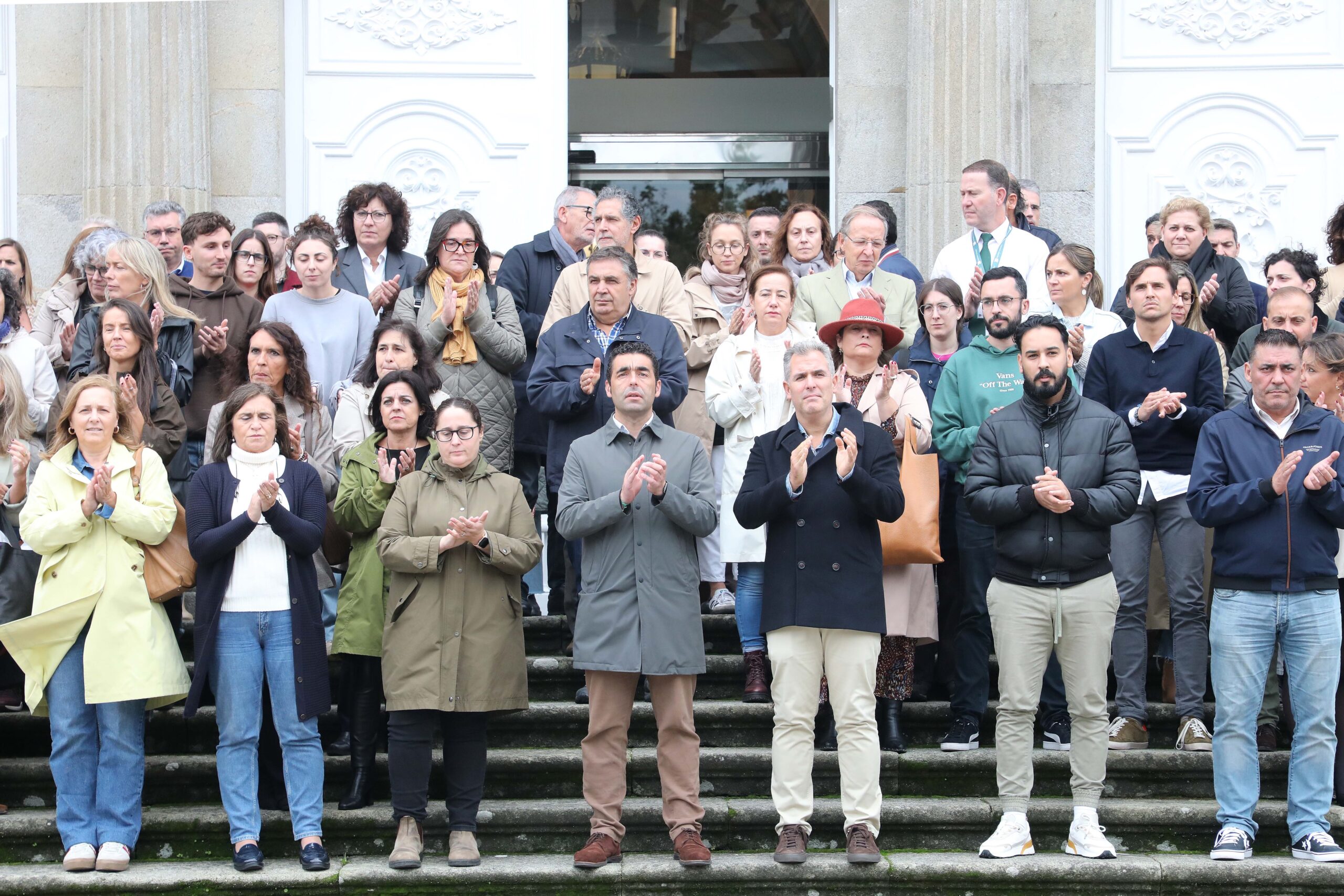 20241008_LuisLópez_MinutoSilencio_RafaEstevez_01