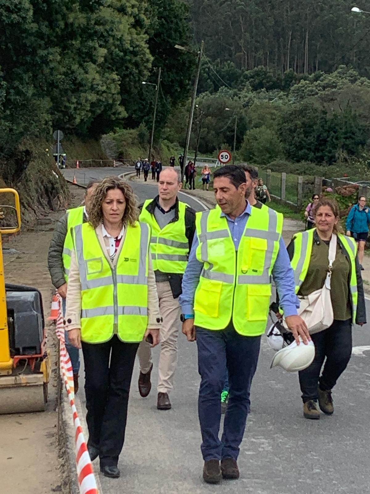 20241008_isabel couselo_estrada curro san amaro barro