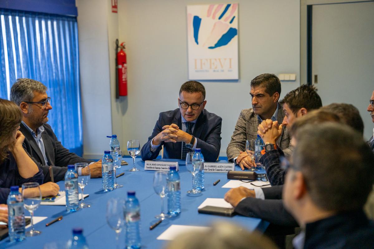 20241010 conselleiro reunion comercio Pontevedra 2