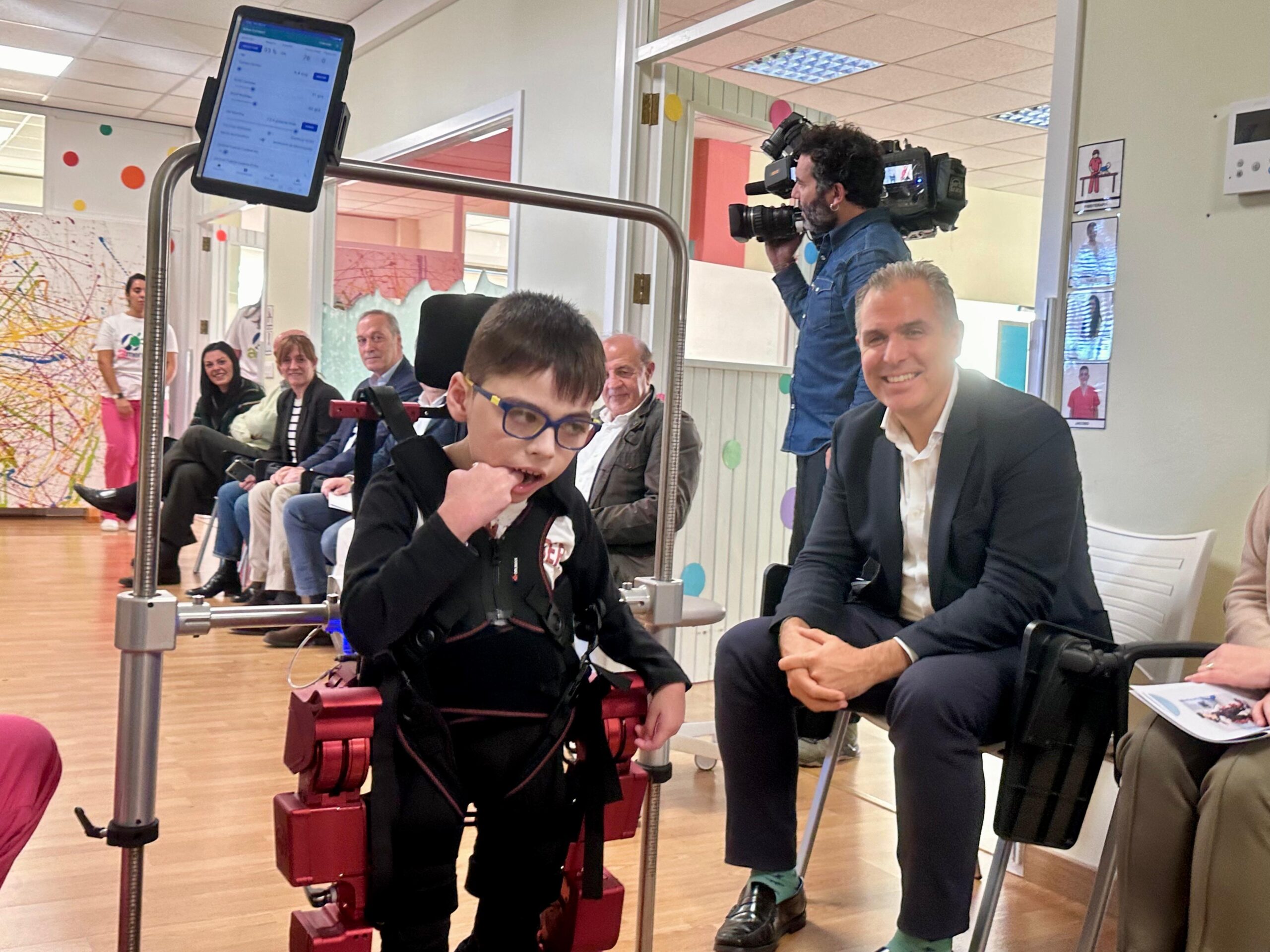 20241025_rafa dominguez_exoesqueleto