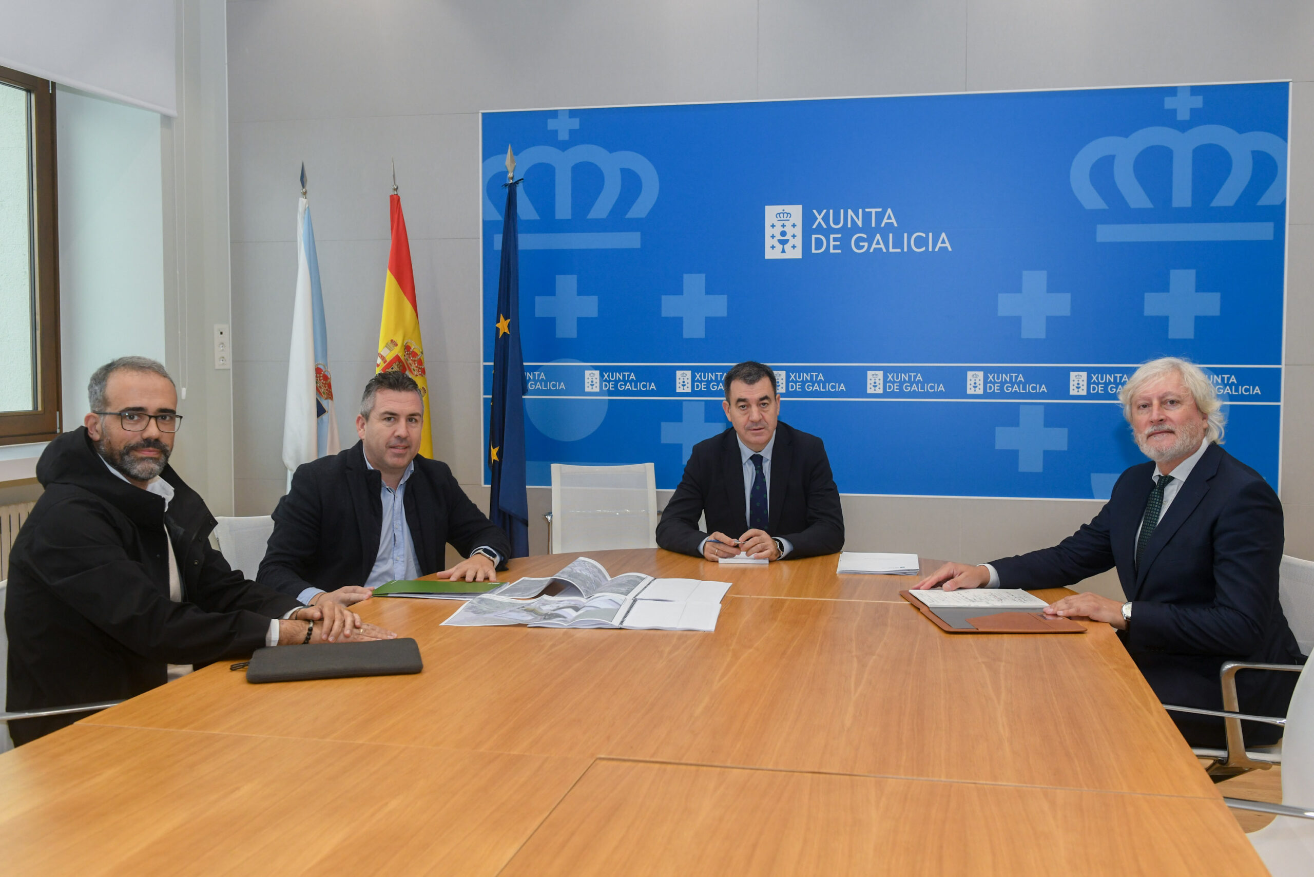 O conselleiro de Educación, Ciencia, Universidades e FP, Román