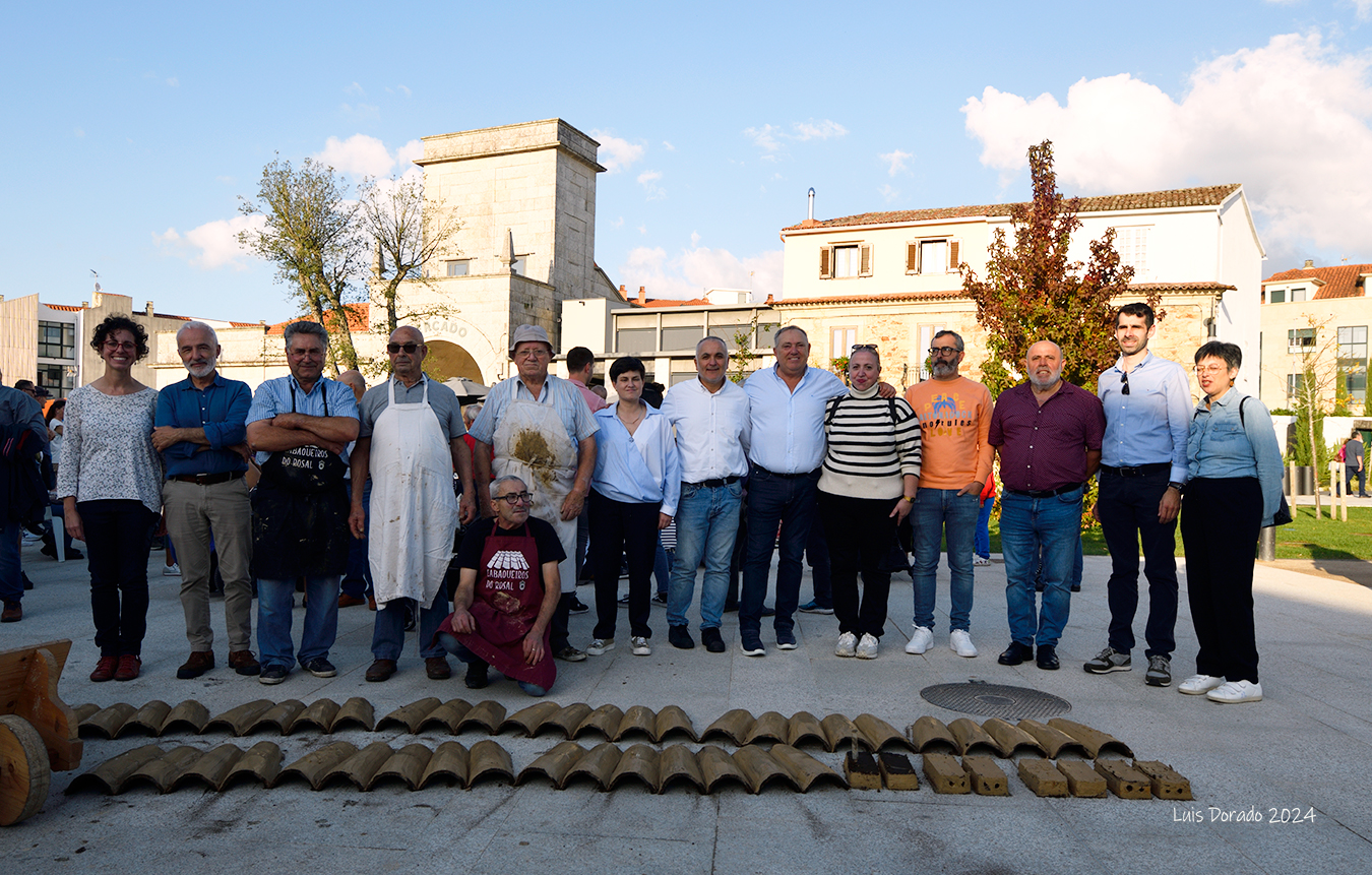 Irmandade, memoria, produto local e muìsica para unhas histoìricas Festas do Outono do Pilar
