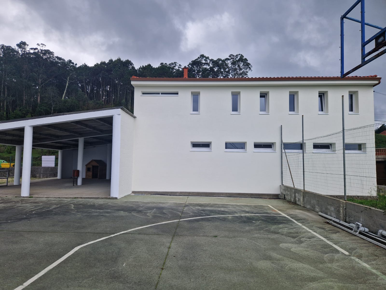 RENOVACIÓN ANTIGA ESCOLA TRABA 2