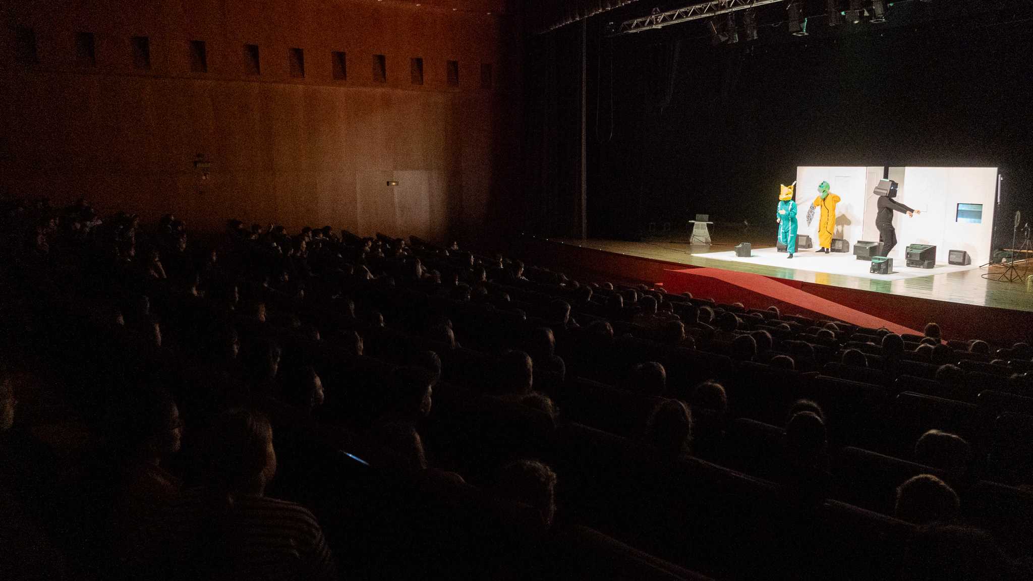 06112024 +Escenénicas Galeatro (1)