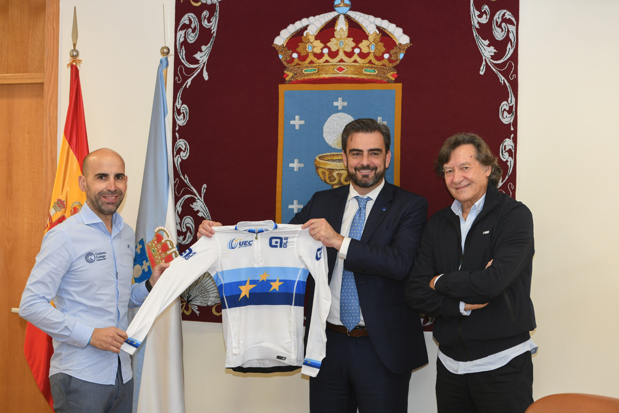 O conselleiro de Presidencia, Xustiza e Deportes, Diego Calvo, r