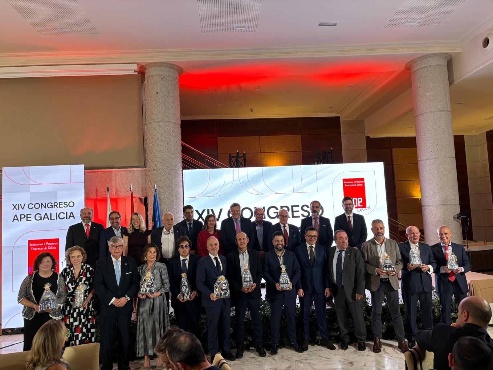 20241109 conselleiroCongresoAPEGalicia (2)