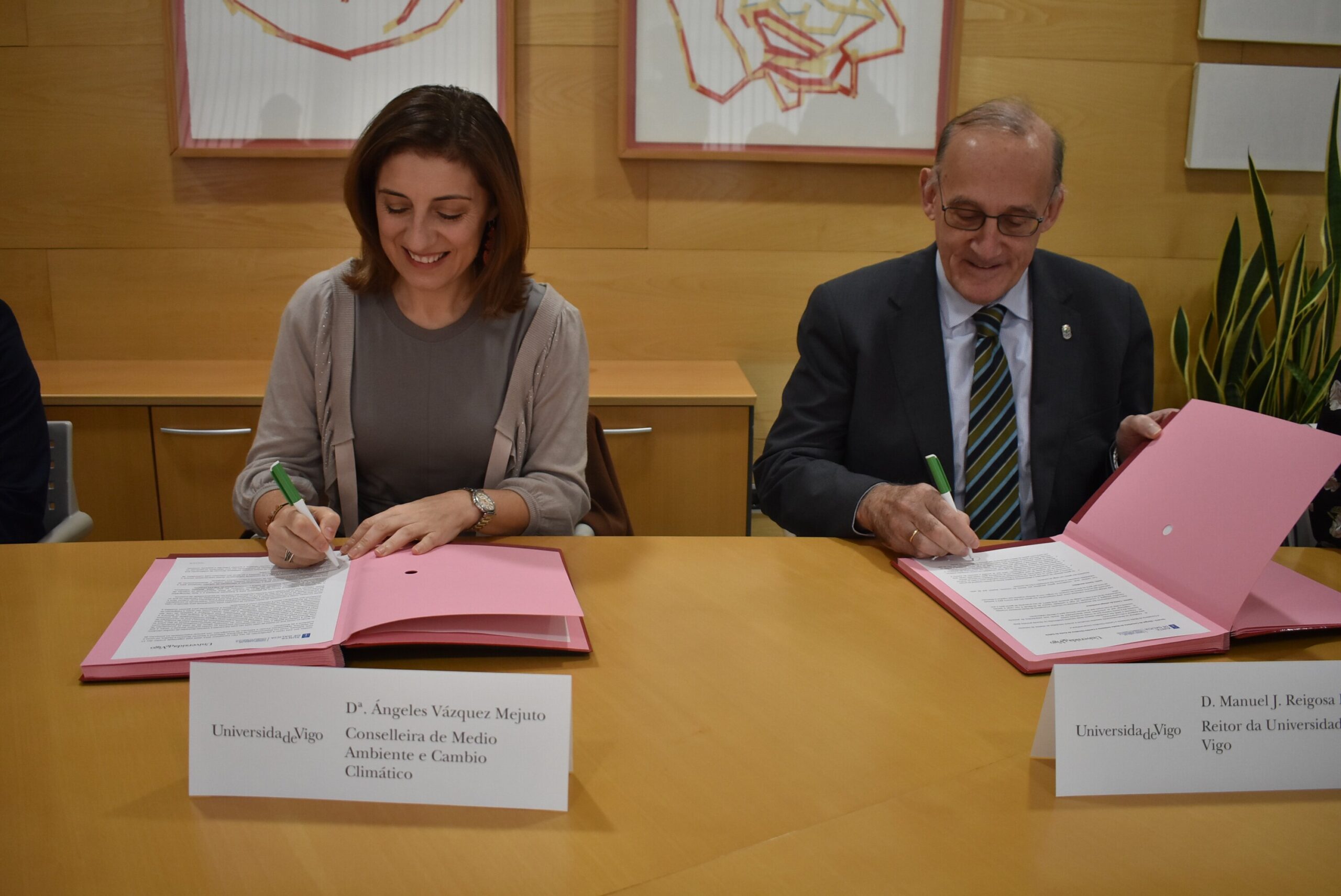 20241129 AVMSinaturaConvenioUniversidadeVigo