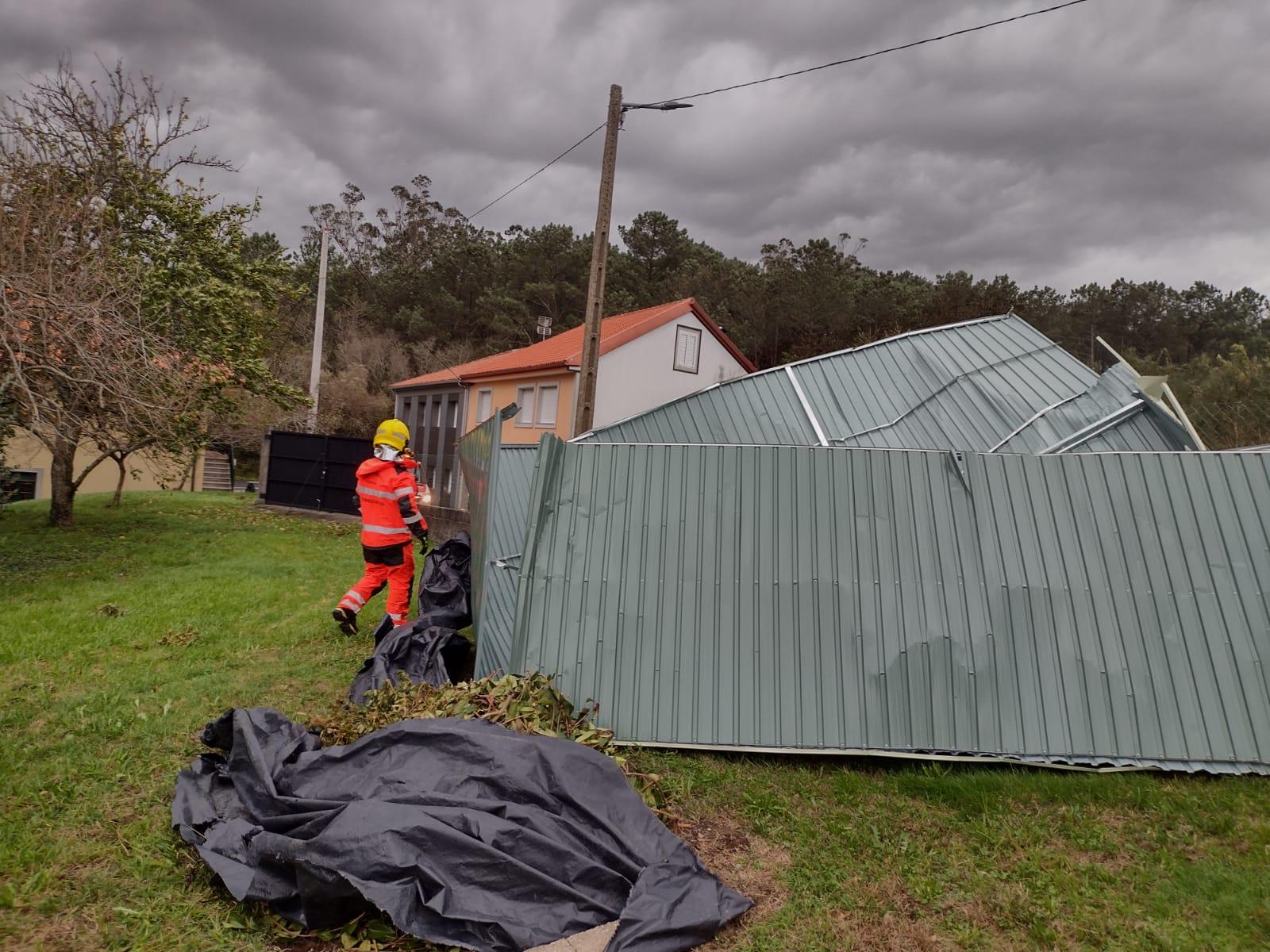 CCIA CORUNA – RETIRADA DE ESTRUTURA METÁLICA