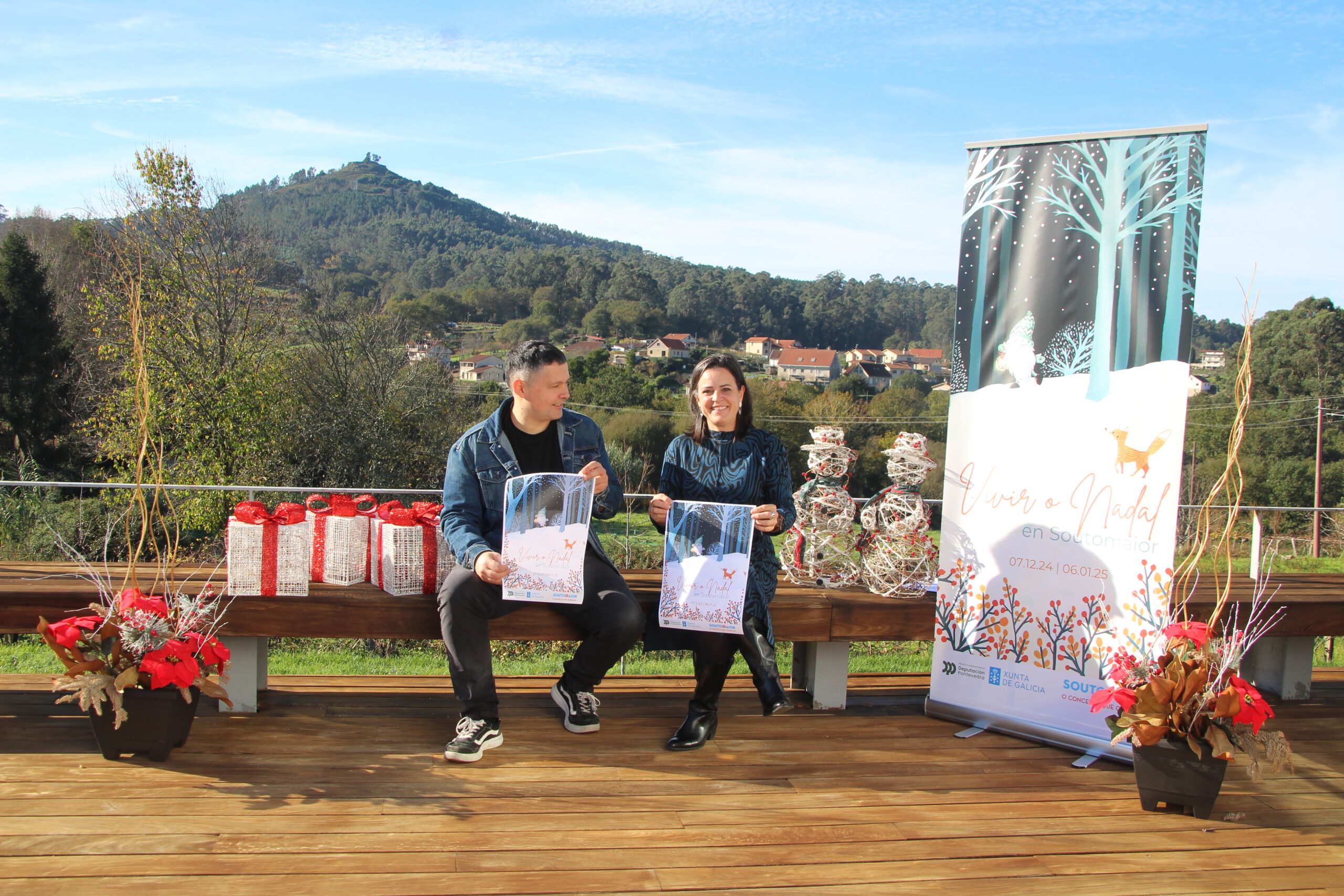Manu Lourenzo e Rosana Comesaña presentando o Nadal