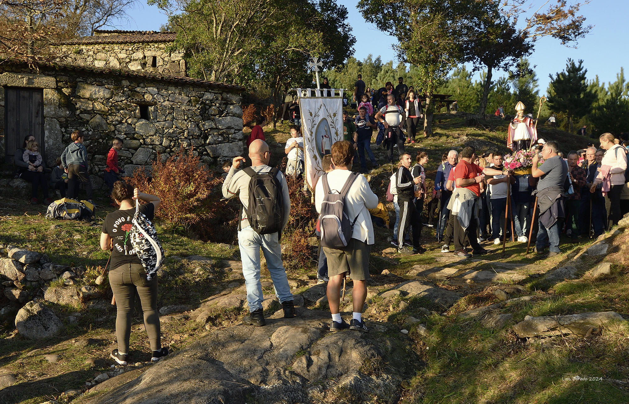 O Rosal prepaěrase para a romariěa de raiěces centenarias na honra de San MartinŢo 02