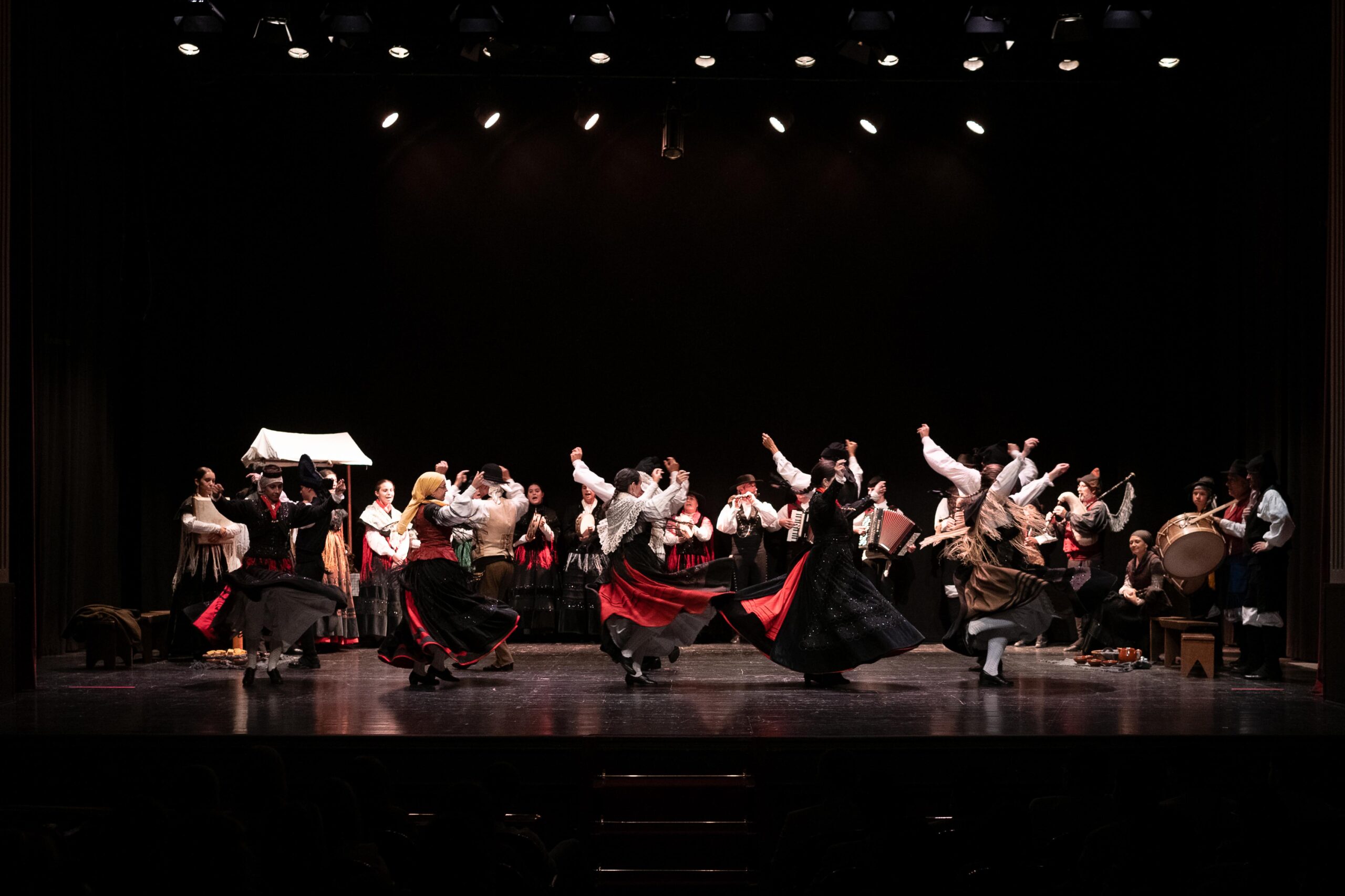 Actuación da Escola Castro Floxo 2