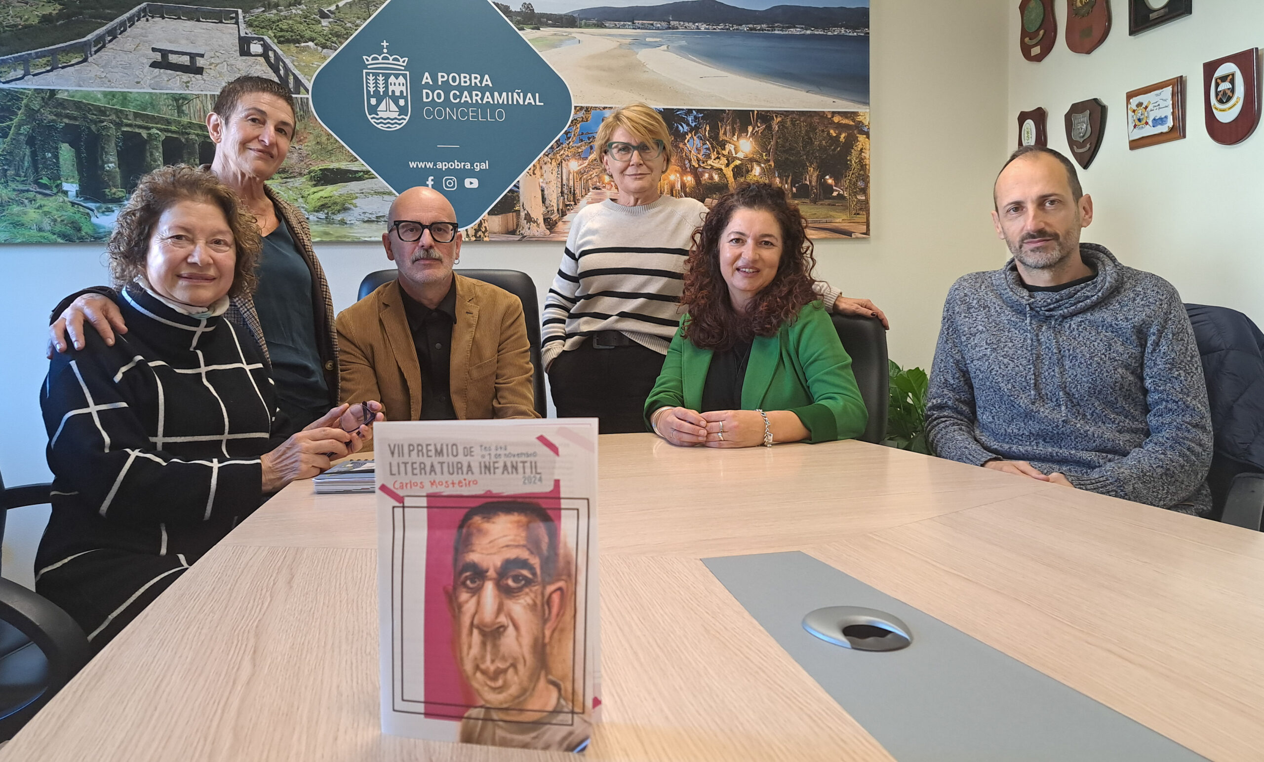 Ditame VII Premio de Literatura Infantil Carlos Mosteiro. Xurado, concelleira, viúva de Carlos Mosteiro e técnica