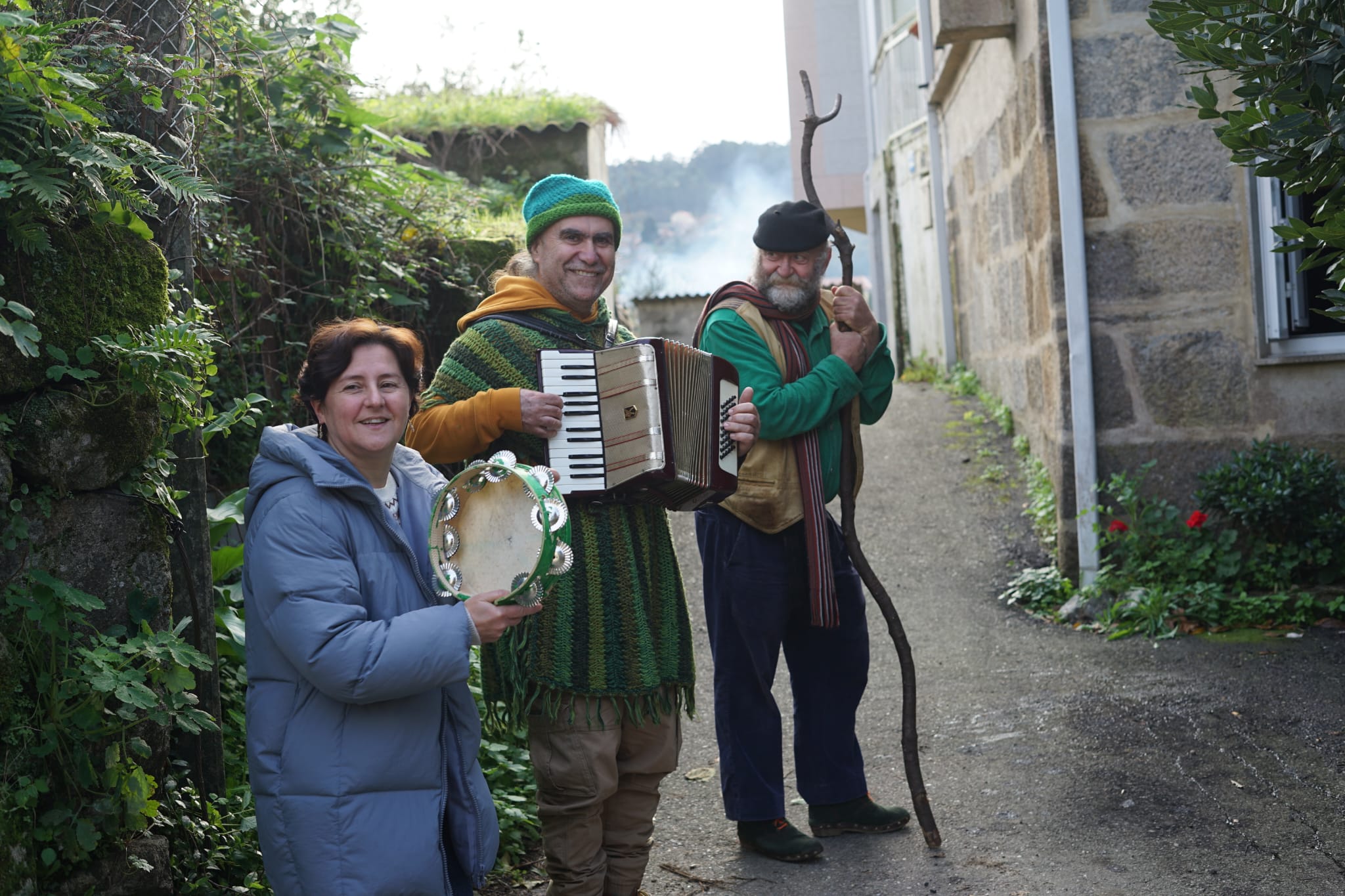 O Apalpador, o seu acordeonista e a concelleira de Asociacións 02