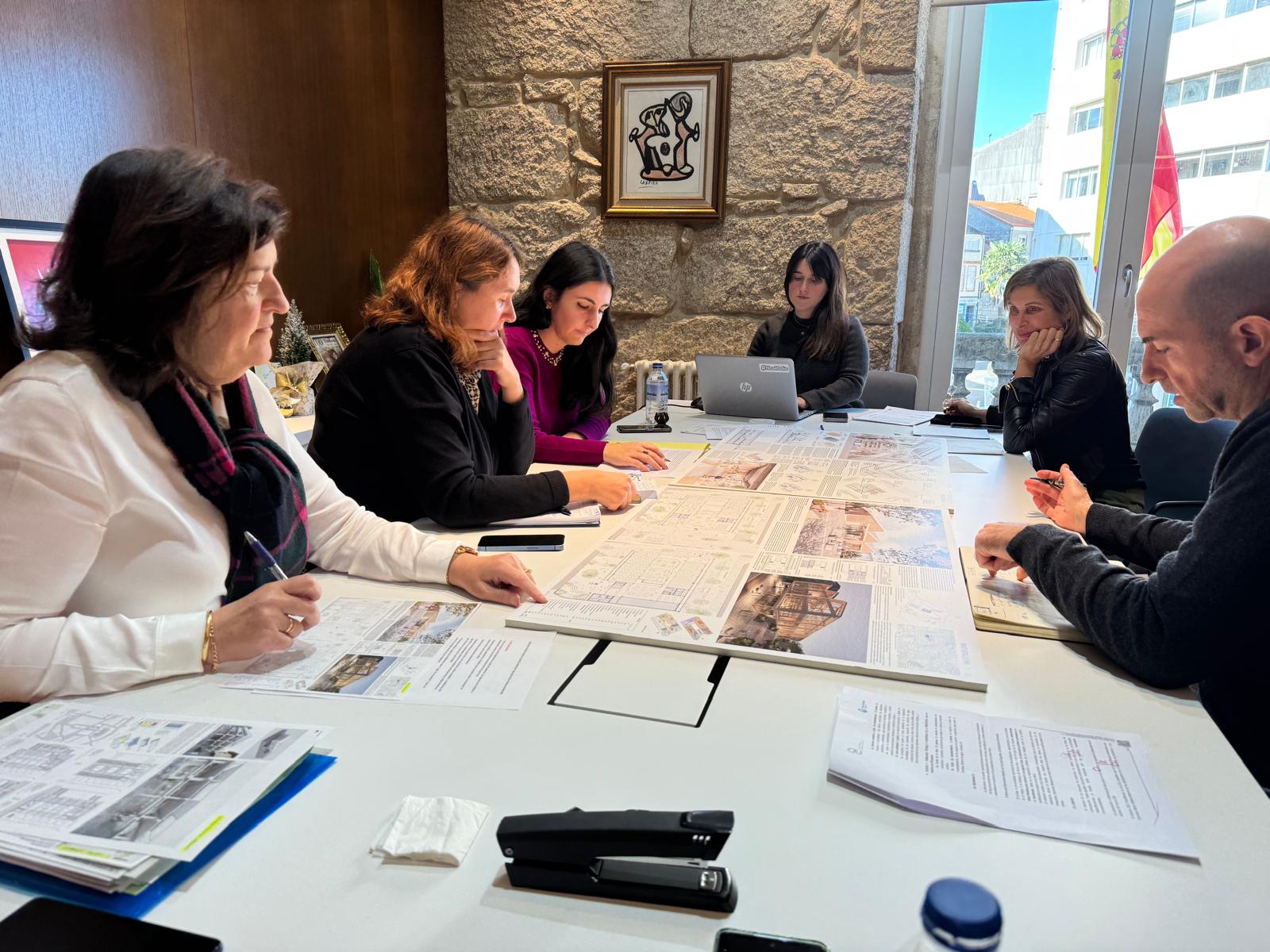 xurado do concurso ideas biblioteca pública Ponteareas