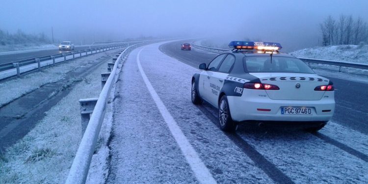 Precaución por hielo y nieve en carreteras de la comarca de Vigo