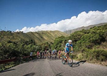 Crean una página de Facebook para pedir la inclusión de Delio Fernández en la Vuelta