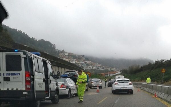Cuatro heridos en un accidente múltiple en Rande