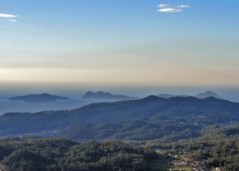 Rutas guiadas e adaptadas a nenos para coñecer as Illas Atlánticas