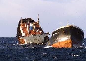 El Supremo condena a dos años de prisión al capitán del «Prestige»