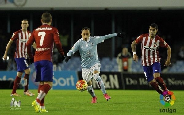 «¡Besa el escudo, Augusto, besa el escudo!»