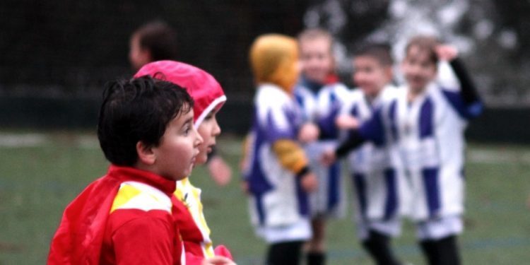 Cuando los niños no entienden de lluvia, rivales ni resultados