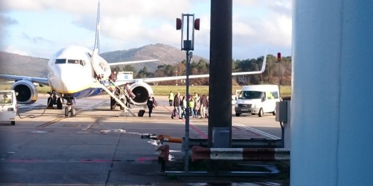 ryanair vigo peinador oferta trabajo tripulante cabina