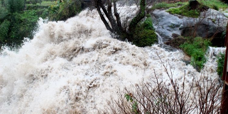 La catarata de Reboreda, a rebosar