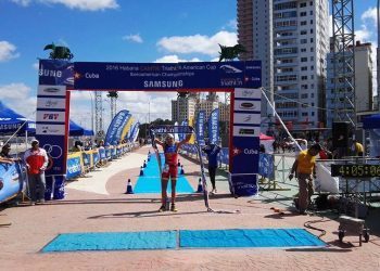 O tudense Gustavo Rodríguez, campión Iberoamericano de Media Distancia