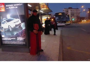 El diablo viaja en autobús