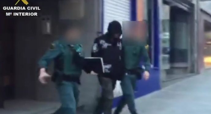 «Habían quedado otra vez para romperse la cara, son de encefalograma plano»