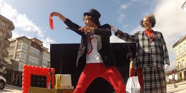 Nigrán celebra o desfile nocturno de Entroido