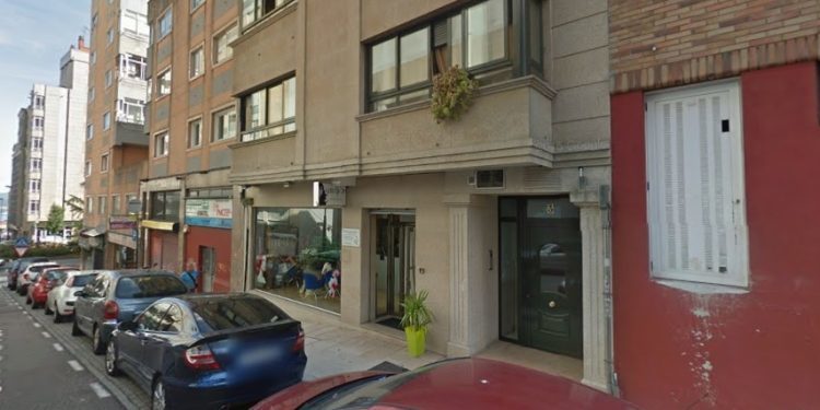 Llama a la Policía Local desde Miami para que rescaten a su hermana en Vigo