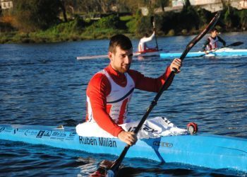 El Kayak Tudense, uno de los favoritos en el Gallego de invierno