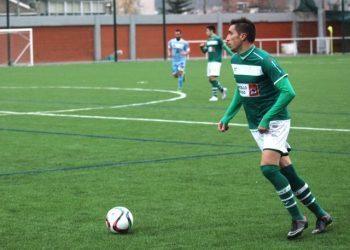 El Coruxo se adelanta y el Sárdoma recibe al segundo