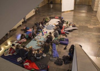 Búscanse persoas que queiran pasar unha noite no Marco