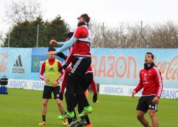 El Celta reconoce y escenifica sus problemas a balón parado