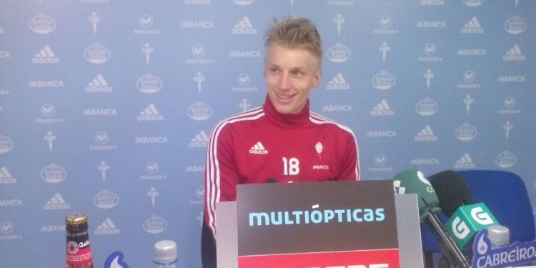 «Juego en el quinto equipo de la mejor liga del mundo, es extraño no tener minutos con Dinamarca»