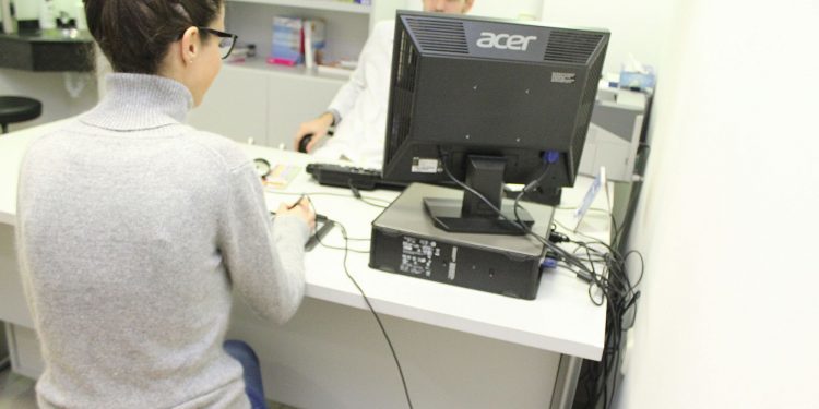 Povisa implanta la firma biométrica para los consentimientos informados