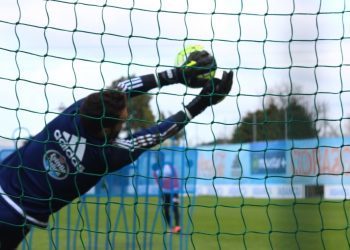 Ganaron los porteros el pique en las faltas