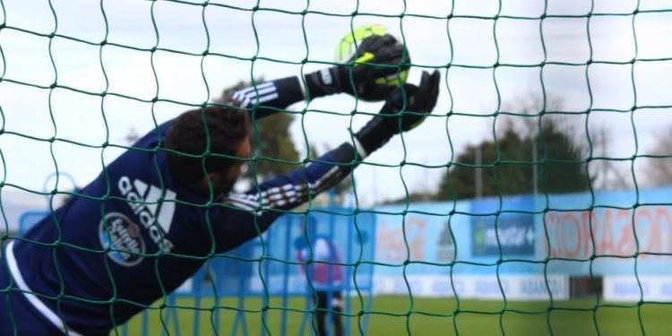 Ganaron los porteros el pique en las faltas