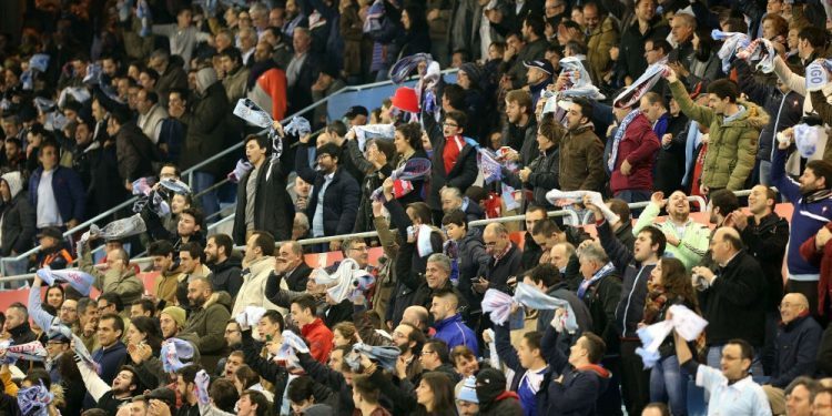 La seguridad de Balaídos admite errores y promete soluciones a los peñistas