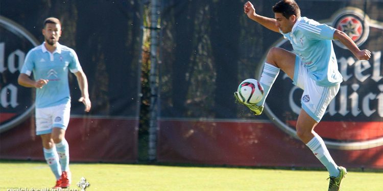 El Celta B asalta Pasarón y el Coruxo salva el pellejo con un penalti en el descuento