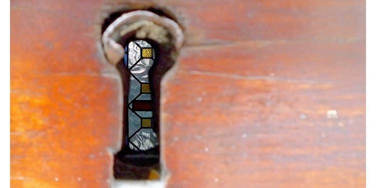 Al otro lado de la cerradura