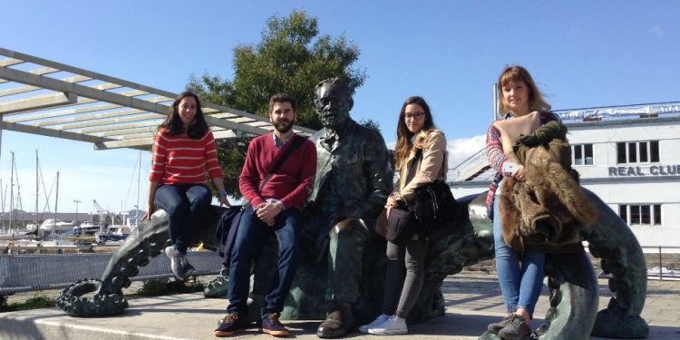 Vigo a pie: mar,  historia y gastronomía