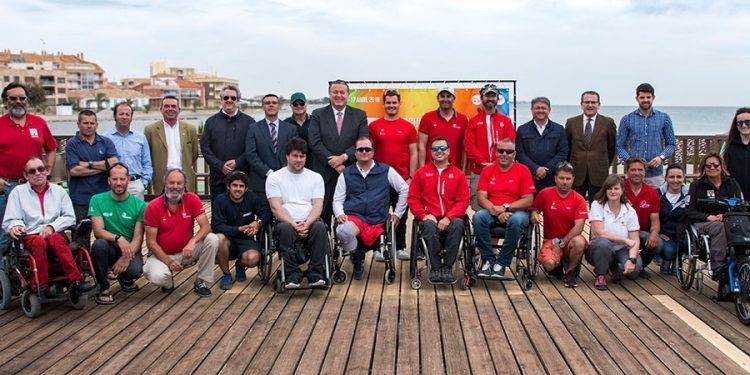 Los mejores patrones del Circuito Iberdrola 2.4mR acuden al Club Náutico Mar Menor