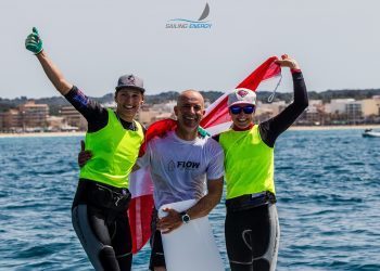 El entrenador vigués Alberto García gana el Europeo de 470 con la tripulación olímpica de Austria