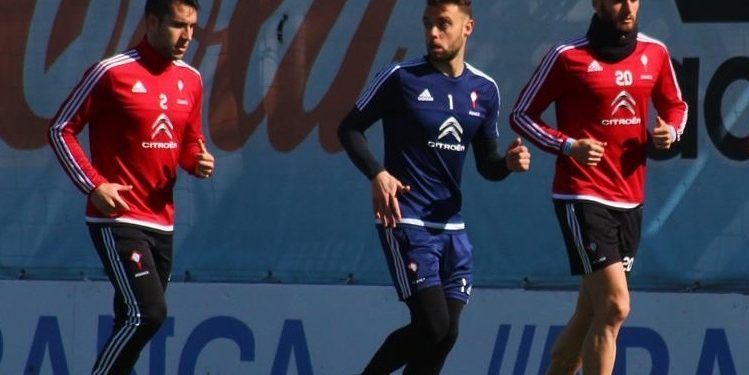 Hugo Mallo: “Me parece una tontería ir a jugar un derbi a Sudamérica”