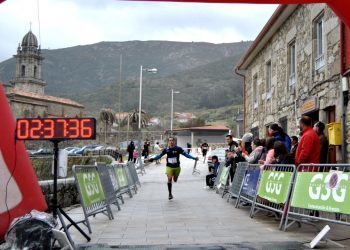 Liébanas gana por cuatro segundos un trail extremo de 25 kilómetros en Oia